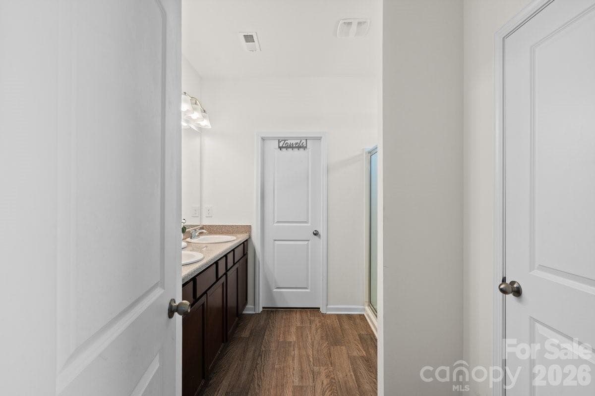 Single Family Residence at 9011 Evercrisp Lane, Charlotte, photo 24 of 31