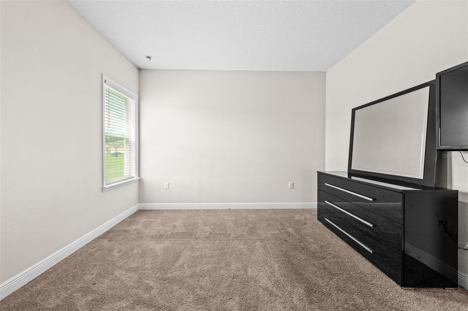 Secondary bedroom - 5615 SW 215TH TER, NEWBERRY