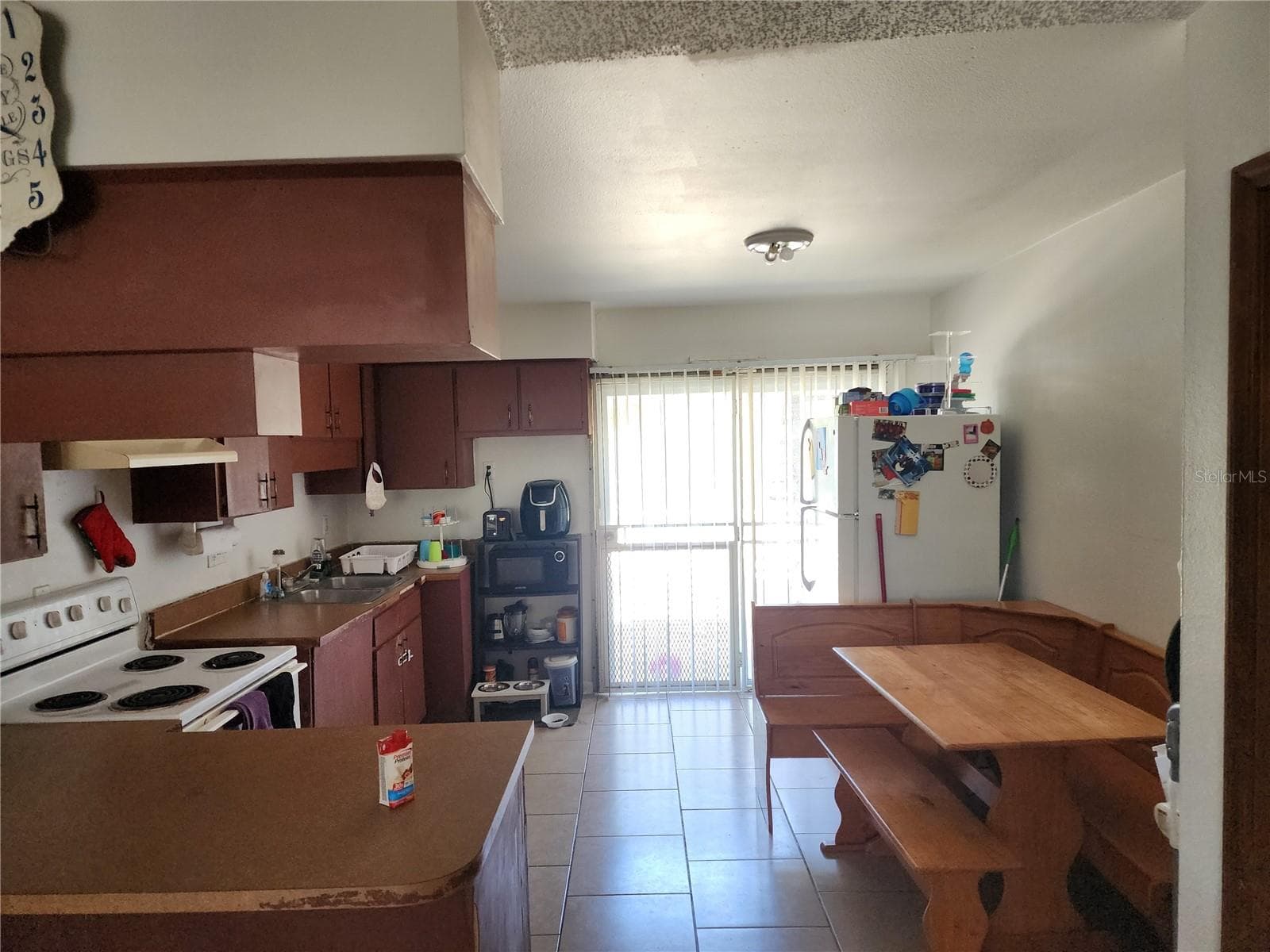 Kitchen area - 5310 WHITEWAY DR #5310, TEMPLE TERRACE