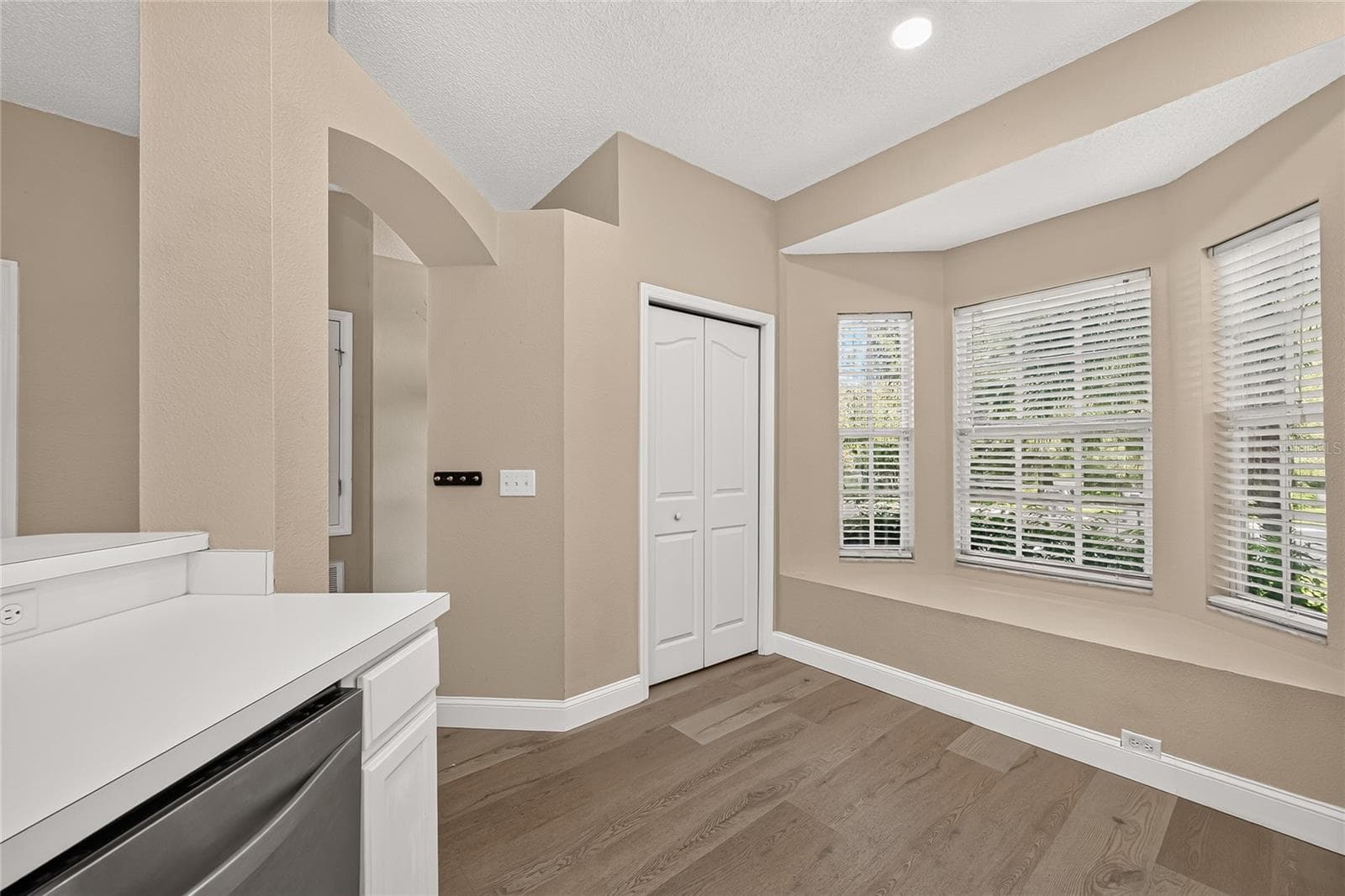 Townhouse at 4319 DEERMONT CIR, TAMPA, photo 13 of 33