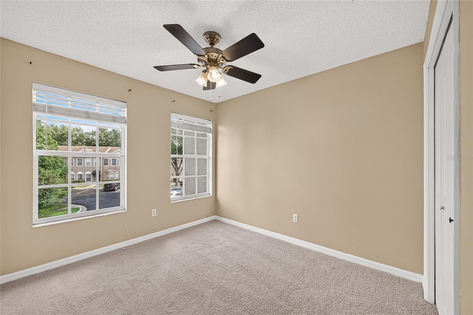 Townhouse at 4319 DEERMONT CIR, TAMPA, photo 20 of 33