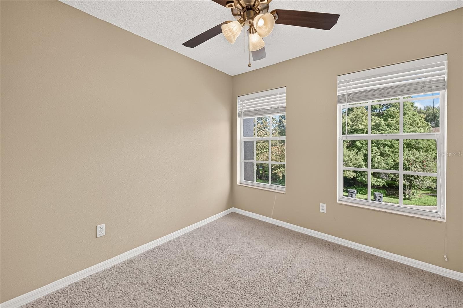 Townhouse at 4319 DEERMONT CIR, TAMPA, photo 23 of 33