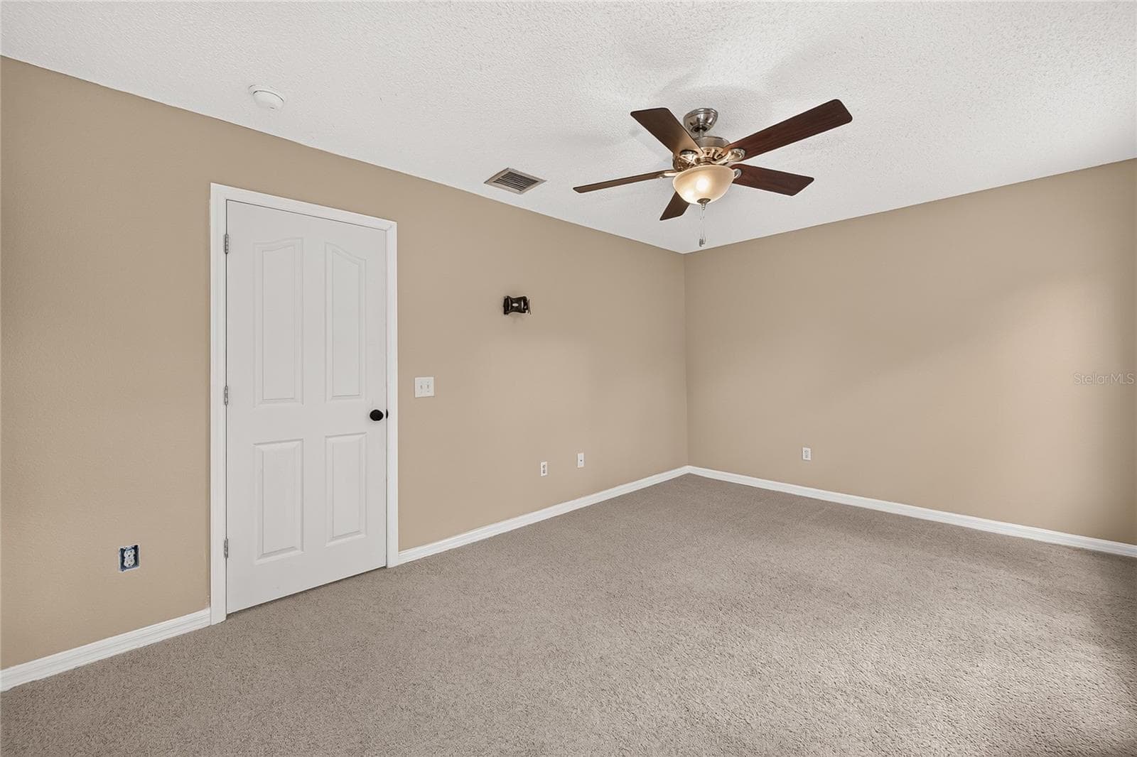 Townhouse at 4319 DEERMONT CIR, TAMPA, photo 25 of 33