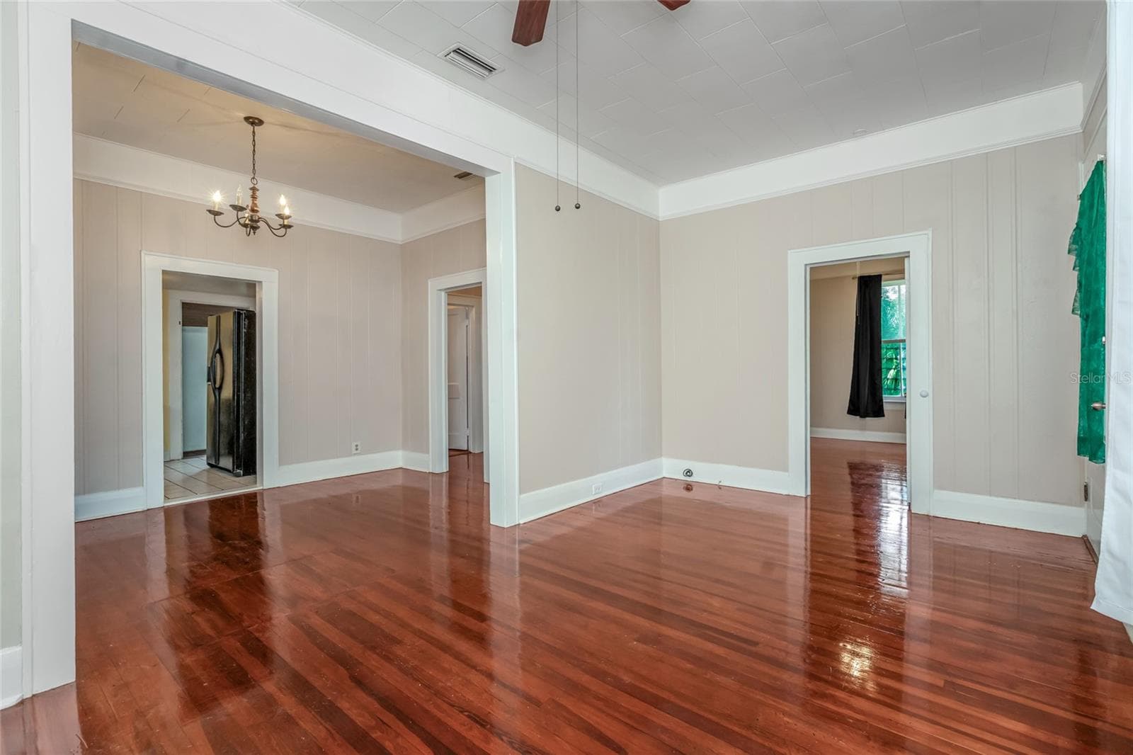 Single Family Residence at 4109 N SUWANEE AVE, TAMPA, photo 8 of 40