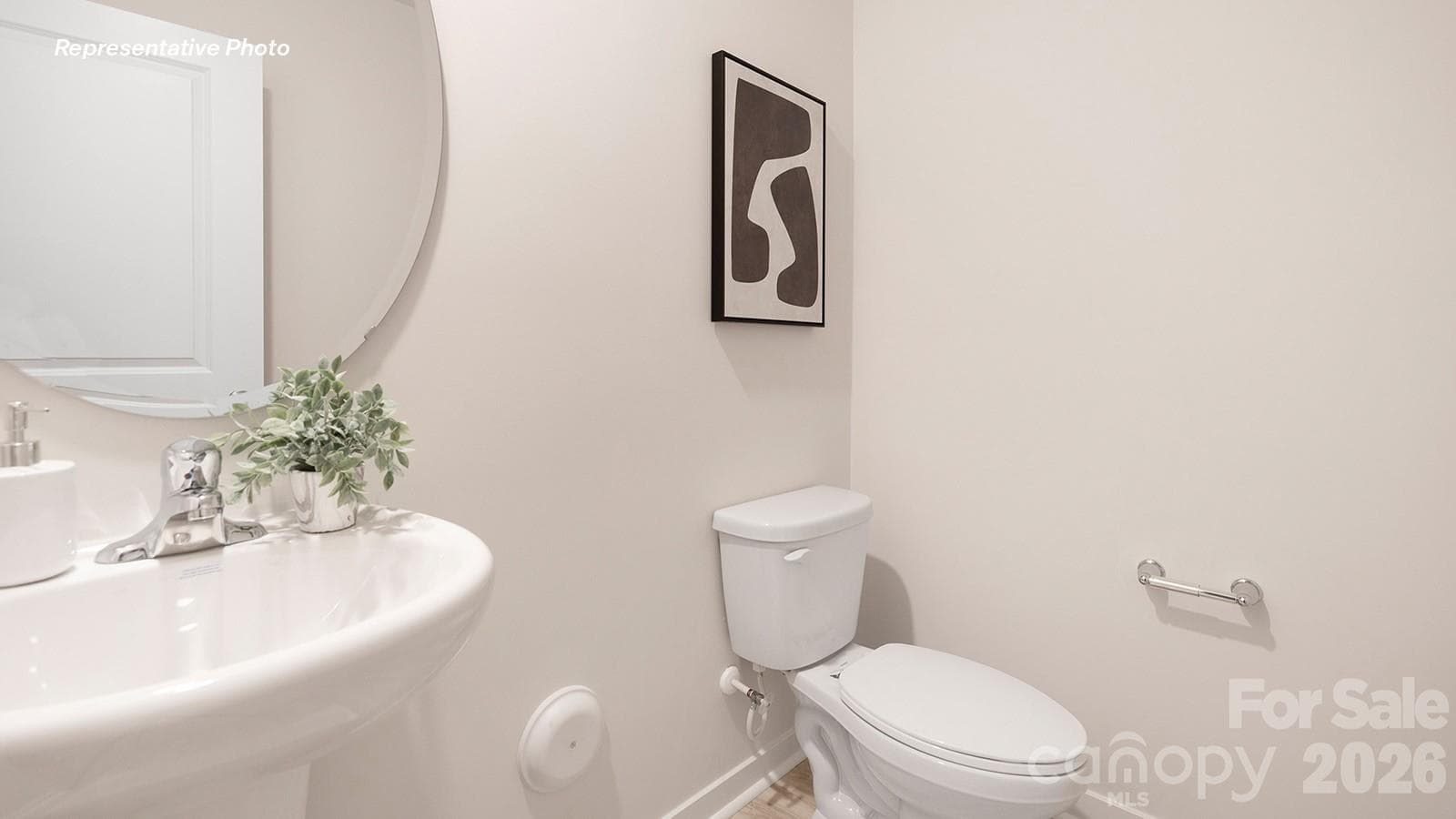 Single Family Residence at 904 S Naughton Street, Chester, photo 10 of 28