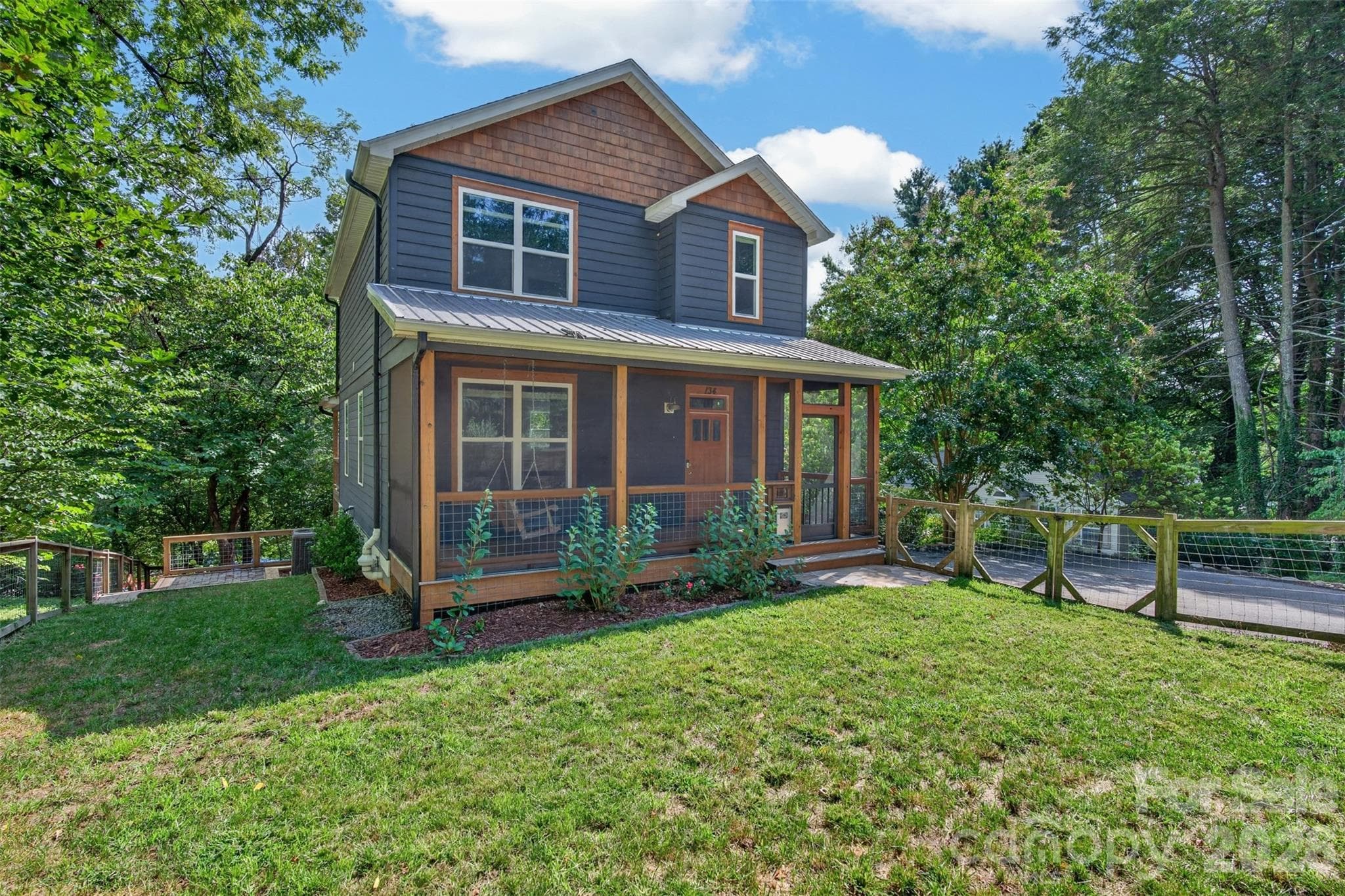 Single Family Residence at 134 Shelburne Road, Asheville, photo 3 of 38
