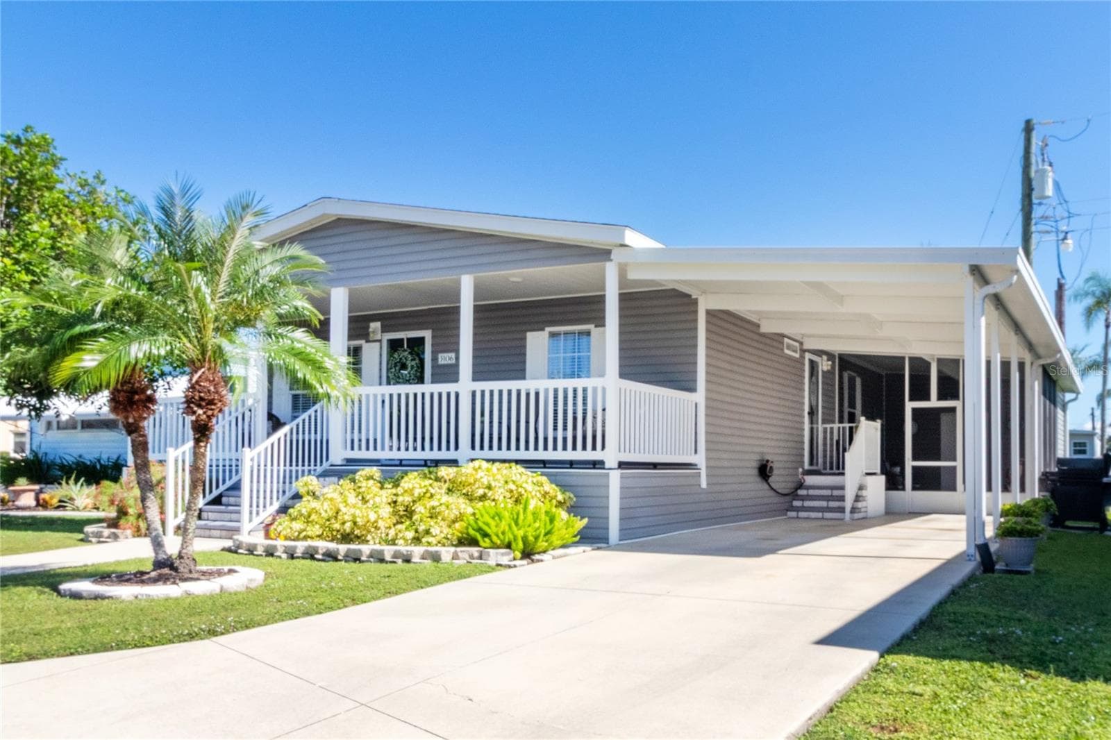 Manufactured Home at 3106 TERRA SIESTA BLVD, ELLENTON, photo 2 of 45