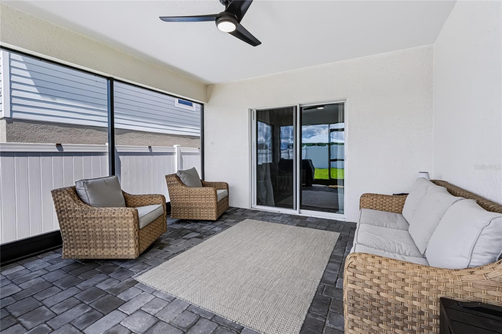 Patio/Covered Lanai - 6564 RHYTHM DR, MASCOTTE