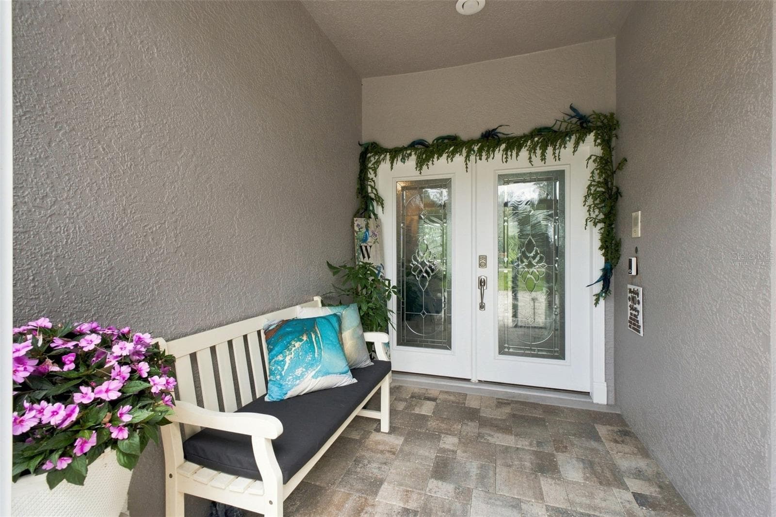 Front porch - 10261 WOODLAND WATERS BLVD, WEEKI WACHEE