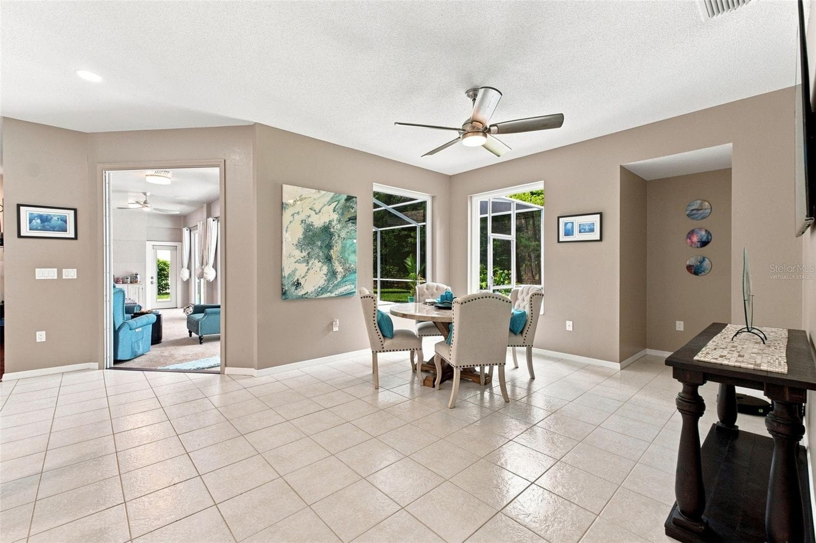 Dining area - 10261 WOODLAND WATERS BLVD, WEEKI WACHEE