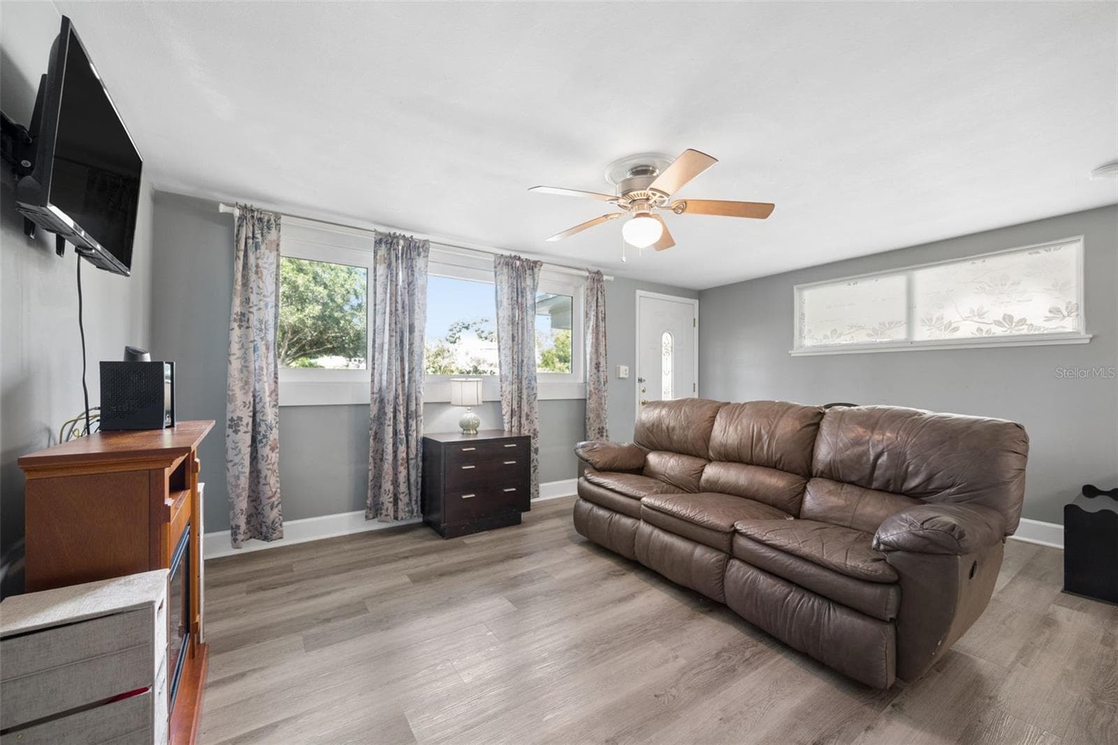 Single Family Residence at 629 LEXINGTON ST, DUNEDIN, photo 15 of 61
