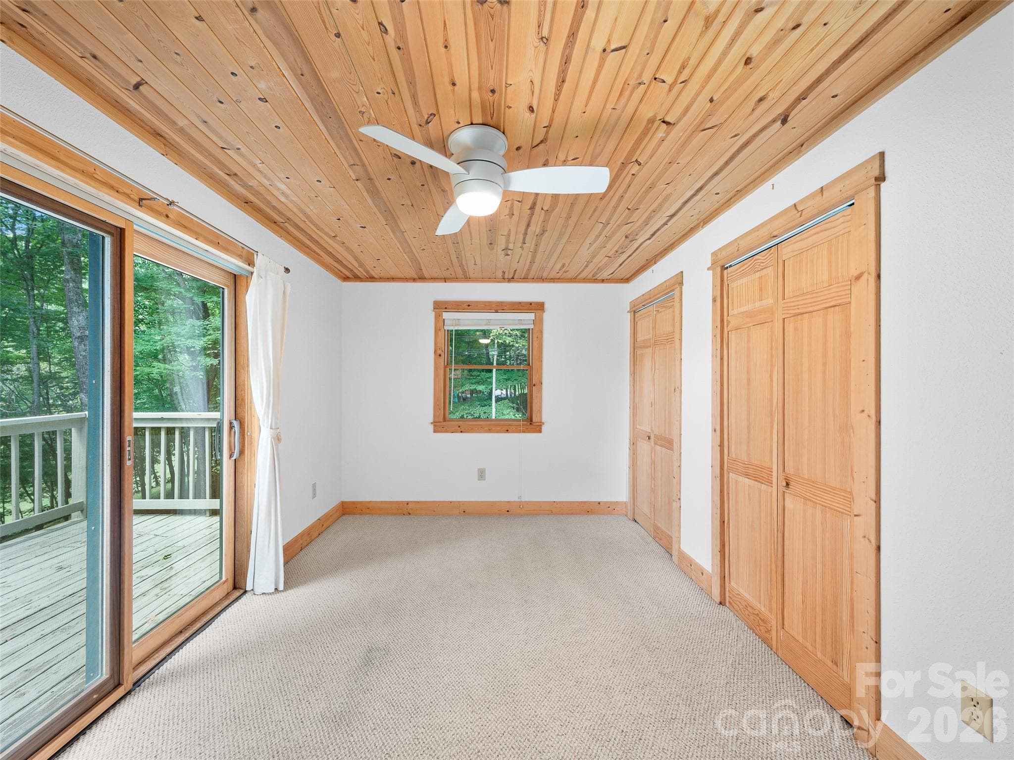 Single Family Residence at 73 Oak Ridge Court, Mars Hill, photo 12 of 44