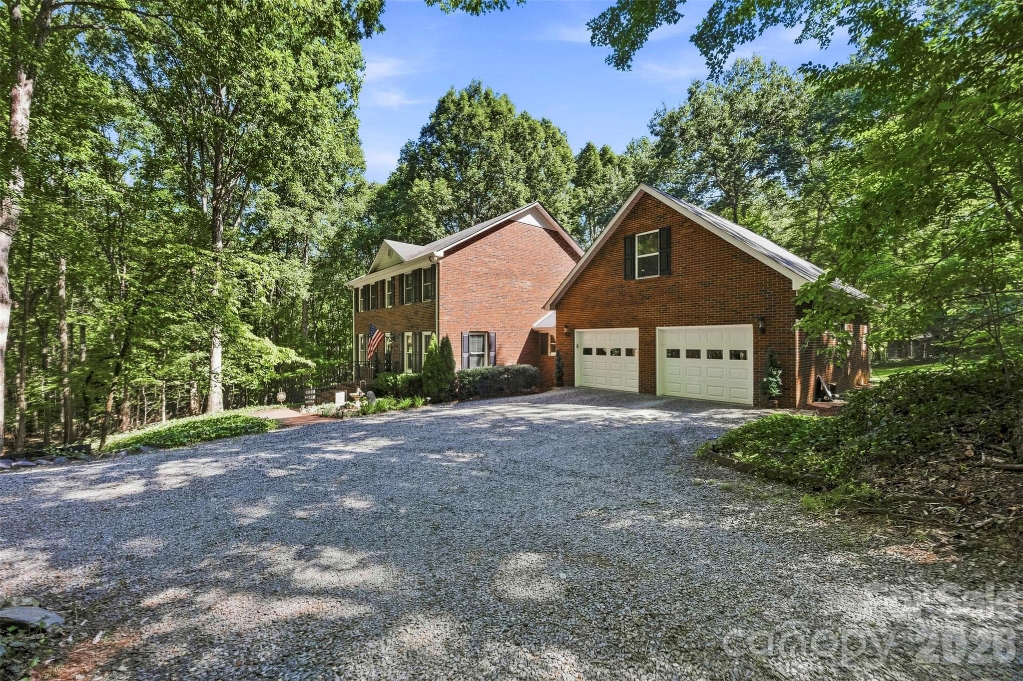 Single Family Residence at 6366 Green Oak Drive, Stanfield, photo 6 of 89