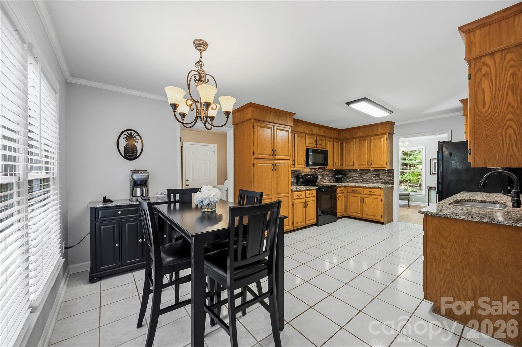 Single Family Residence at 6366 Green Oak Drive, Stanfield, photo 28 of 89
