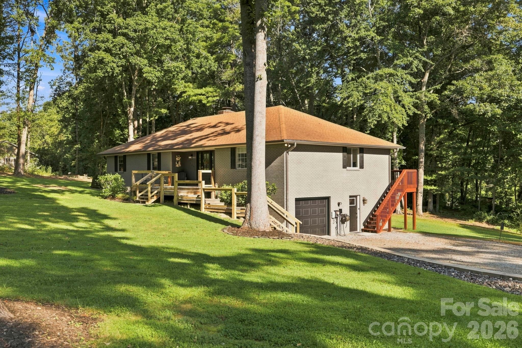 168 S Country Lane