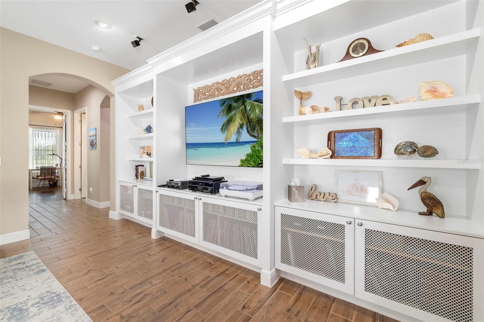 Custom Built Entertainment Center - 10107 CARNOUSTIE PL, BRADENTON