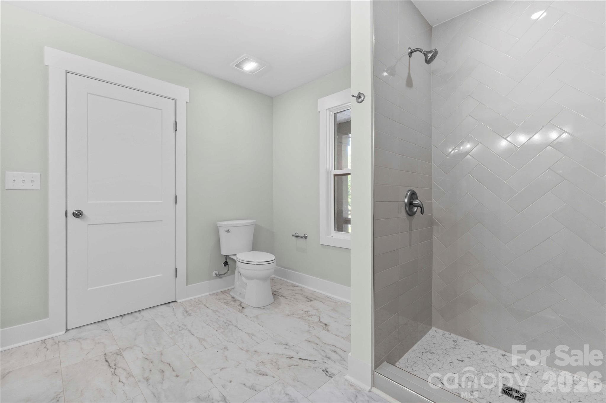 custom tile shower - 614 S Magnolia Street, Mooresville