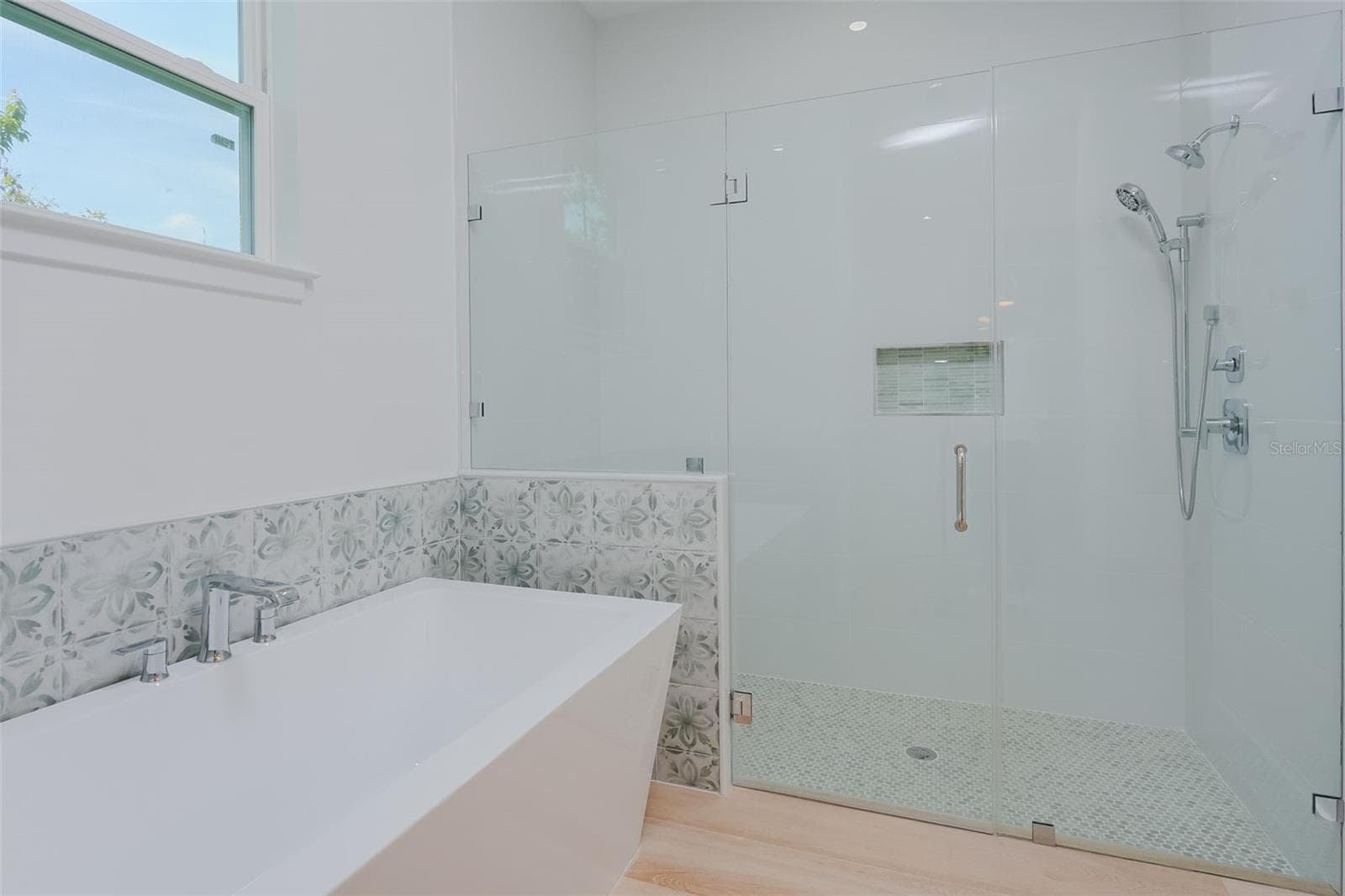 Primary Bathroom - 17460 MACASSAR RD, WEEKI WACHEE