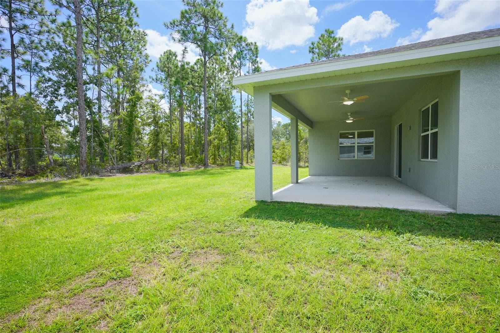 Side Exterior - 17460 MACASSAR RD, WEEKI WACHEE