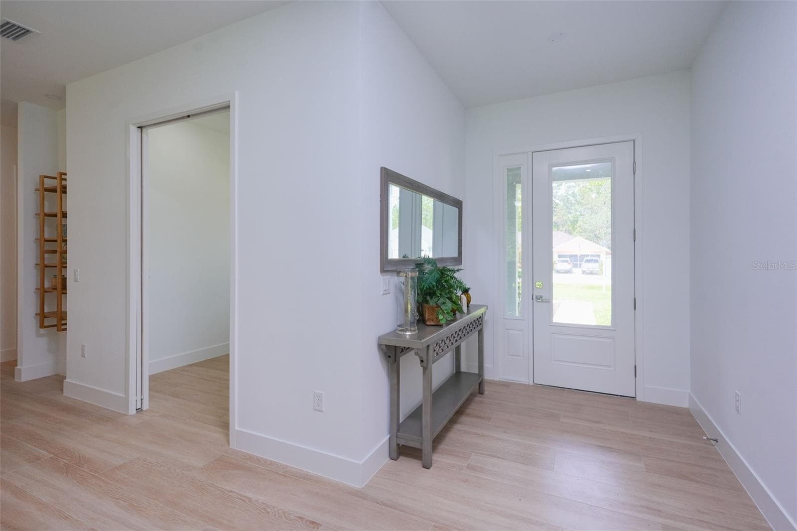 Foyer/Office Room - 17460 MACASSAR RD, WEEKI WACHEE