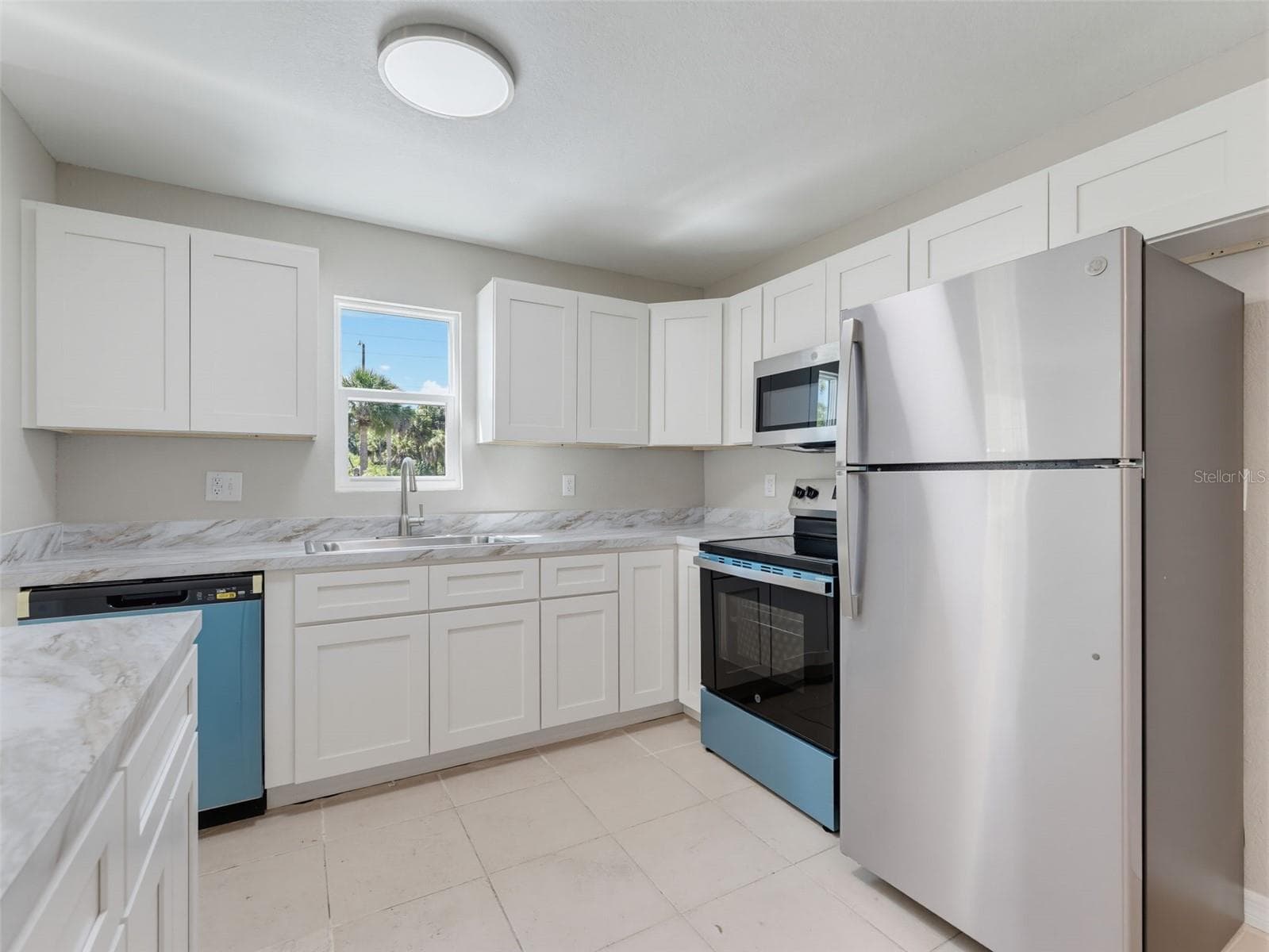Condominium at 6310 PROVIDENCE CIR #4, NEW PORT RICHEY, photo 2 of 9