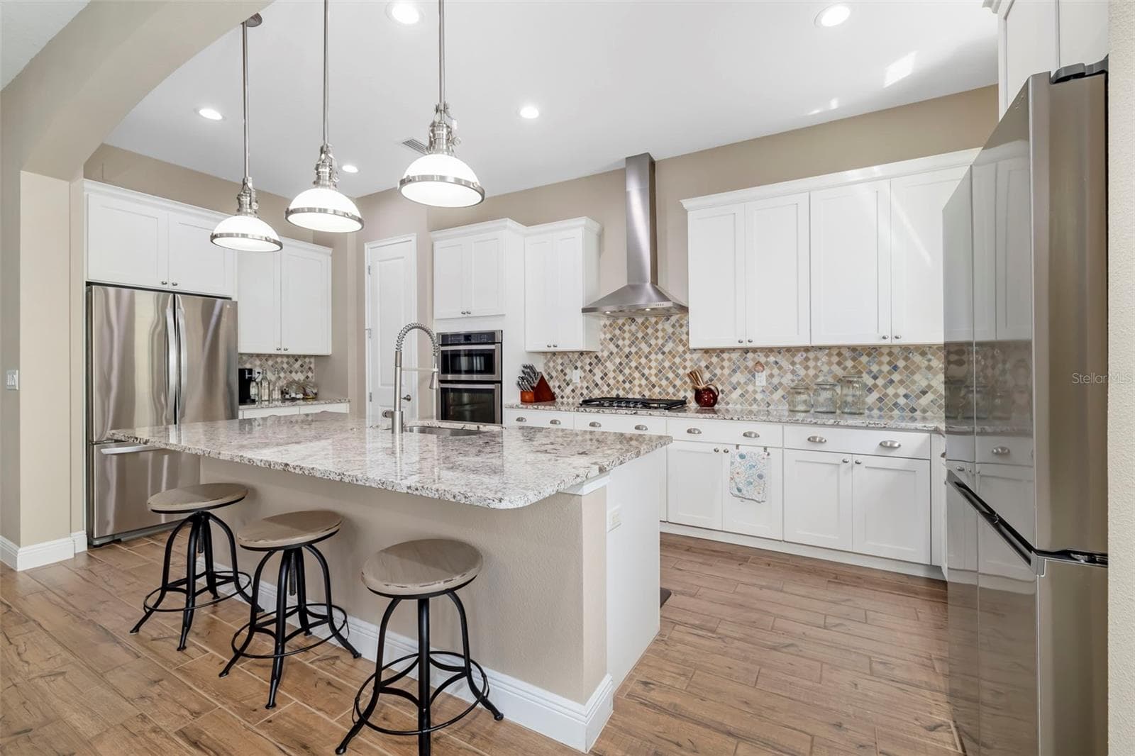 Kitchen - 10107 CARNOUSTIE PL, BRADENTON