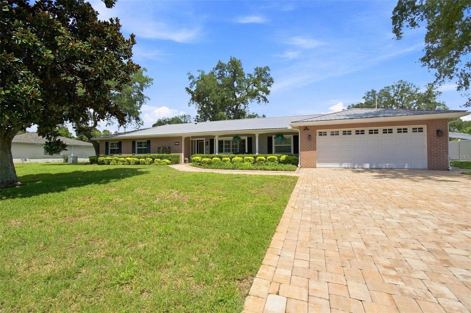 Single Family Residence at 610 HITCHING POST DR, BRANDON, photo 2 of 56