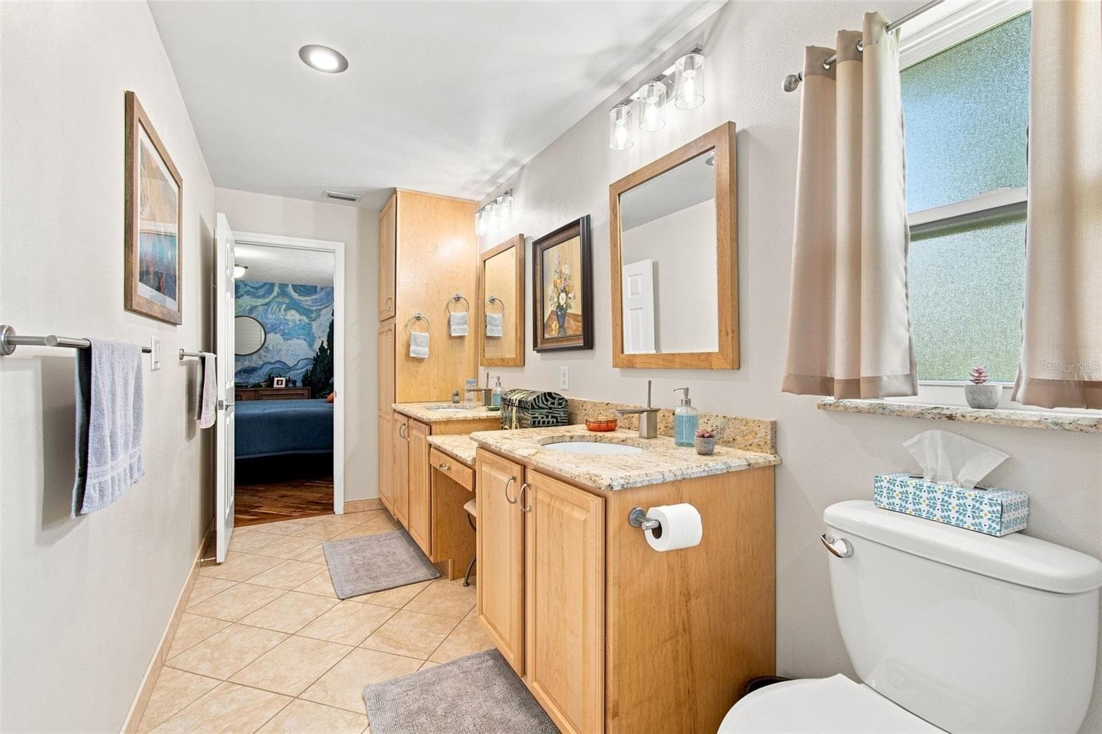 Single Family Residence at 610 HITCHING POST DR, BRANDON, photo 29 of 56