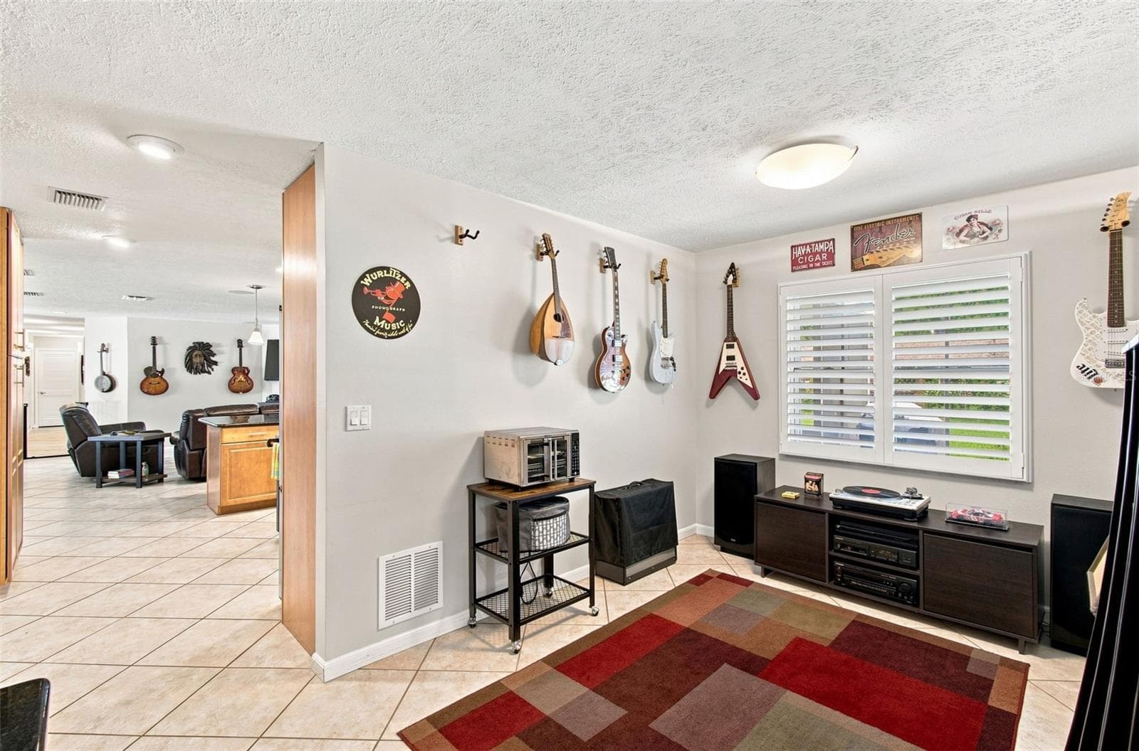 Single Family Residence at 610 HITCHING POST DR, BRANDON, photo 35 of 56
