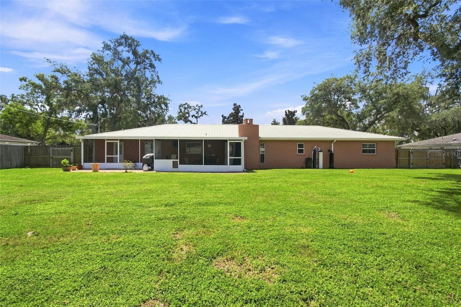 Single Family Residence at 610 HITCHING POST DR, BRANDON, photo 51 of 56