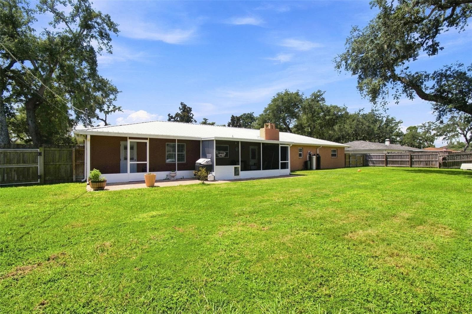 Single Family Residence at 610 HITCHING POST DR, BRANDON, photo 52 of 56
