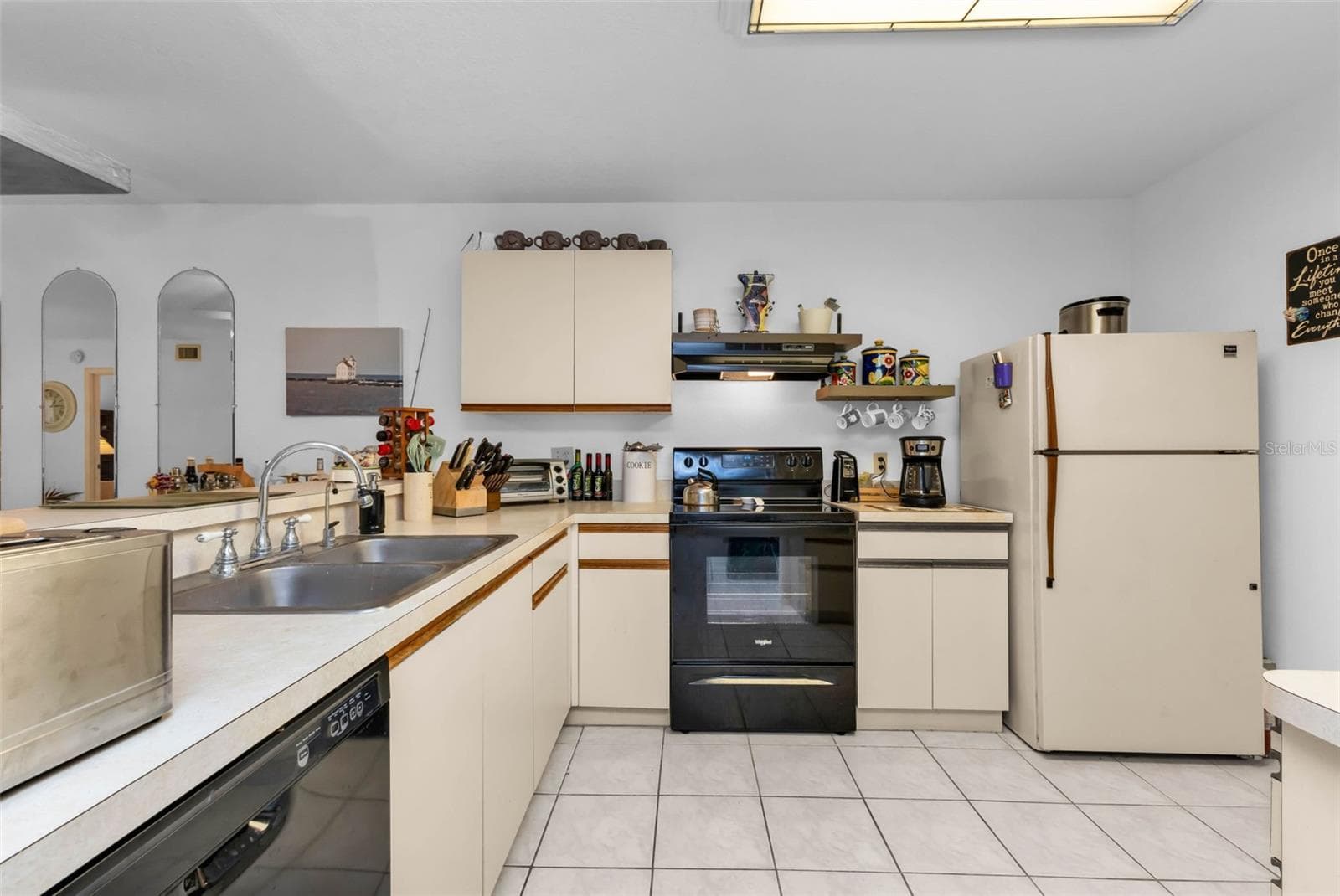 Condominium at 175 KINGS HWY #626, PUNTA GORDA, photo 3 of 34