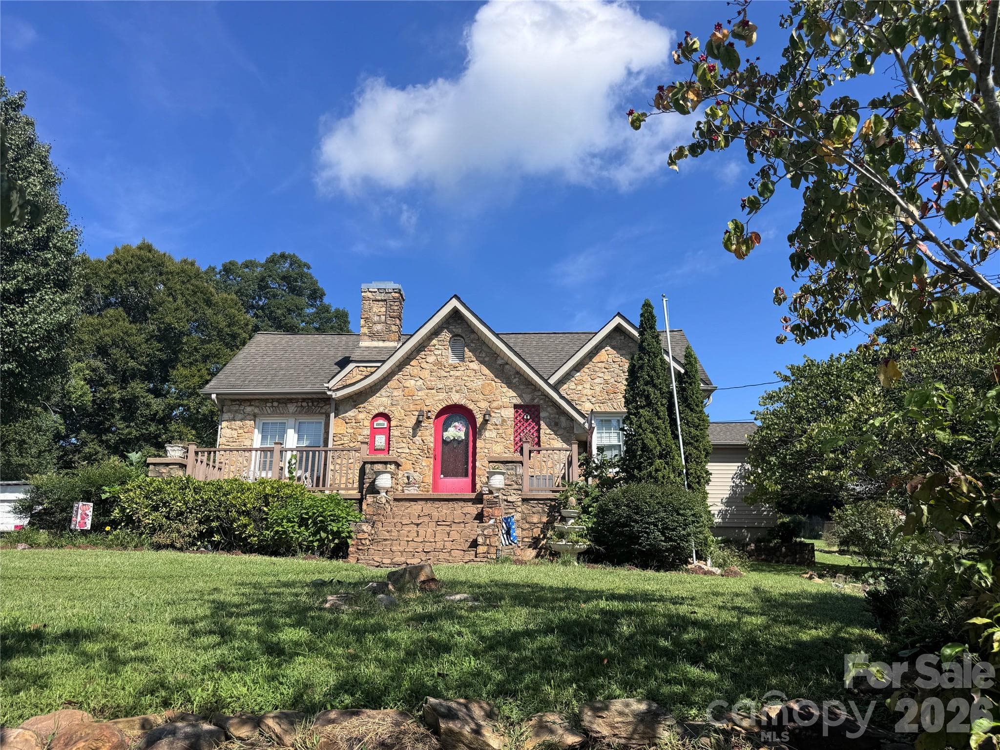 Front of house - 106 Myrtle Street, Morganton