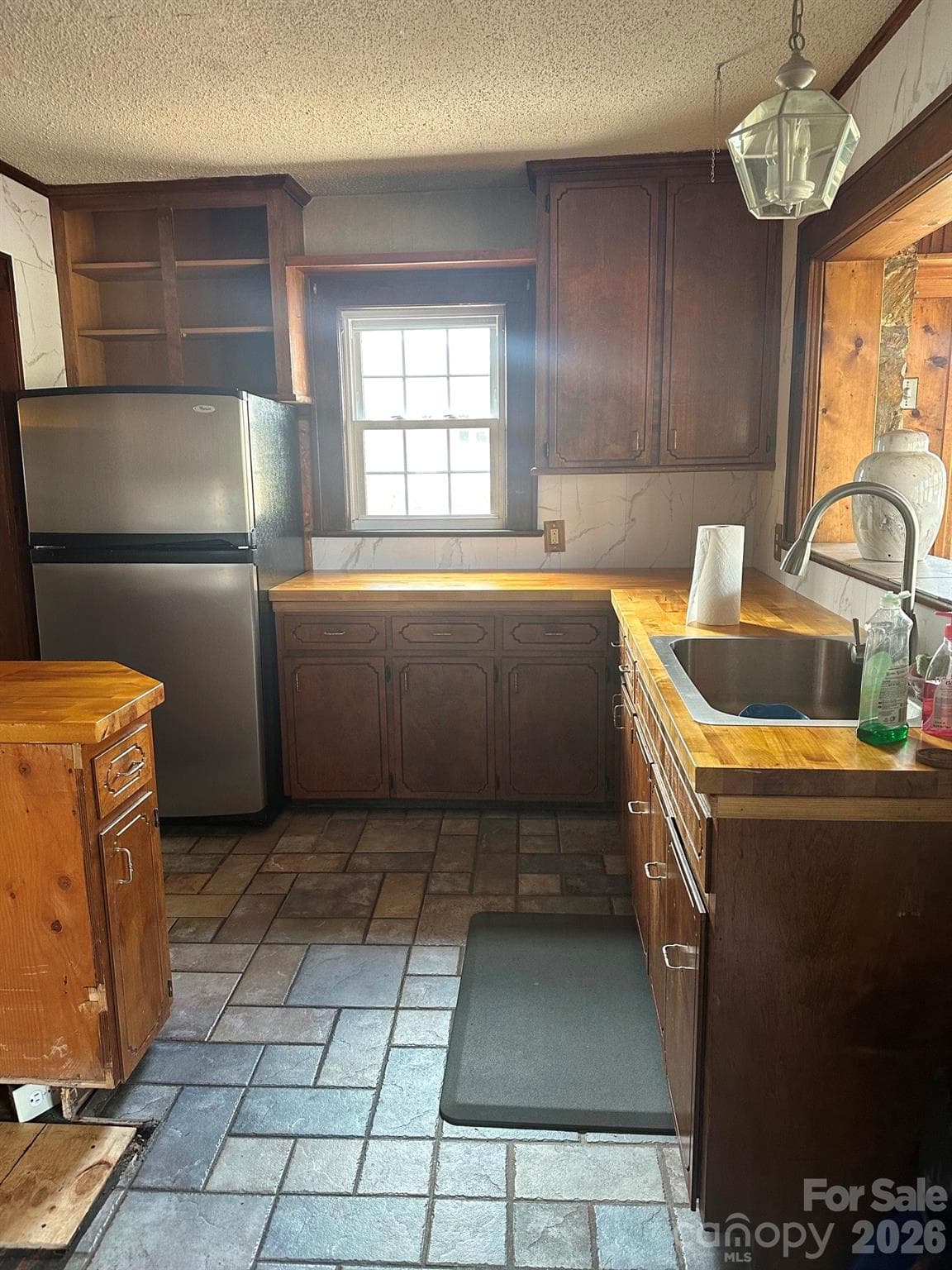 Owner's picture - kitchen empty - 106 Myrtle Street, Morganton