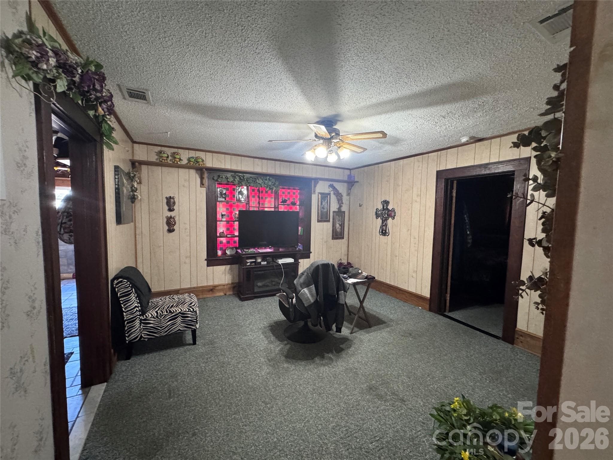 Den area (current) - 106 Myrtle Street, Morganton