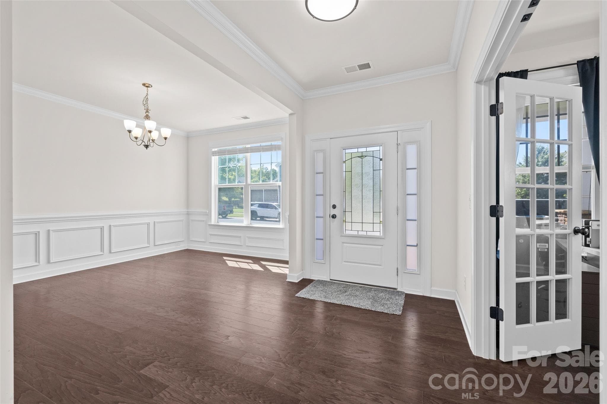 Single Family Residence at 640 Maple Hill Drive, Fort Mill, photo 3 of 40