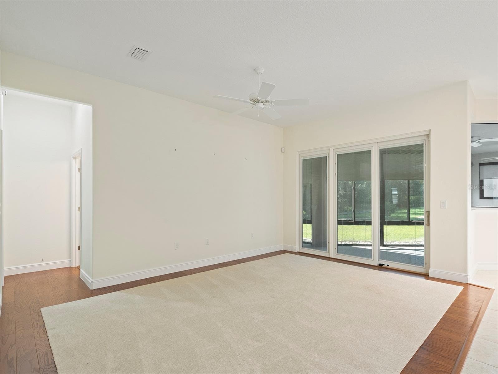 Now vacant Family Room - 8348 BRIDGEPORT BAY CIR, MOUNT DORA