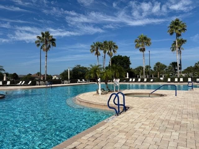 Zero entry pool - 8348 BRIDGEPORT BAY CIR, MOUNT DORA
