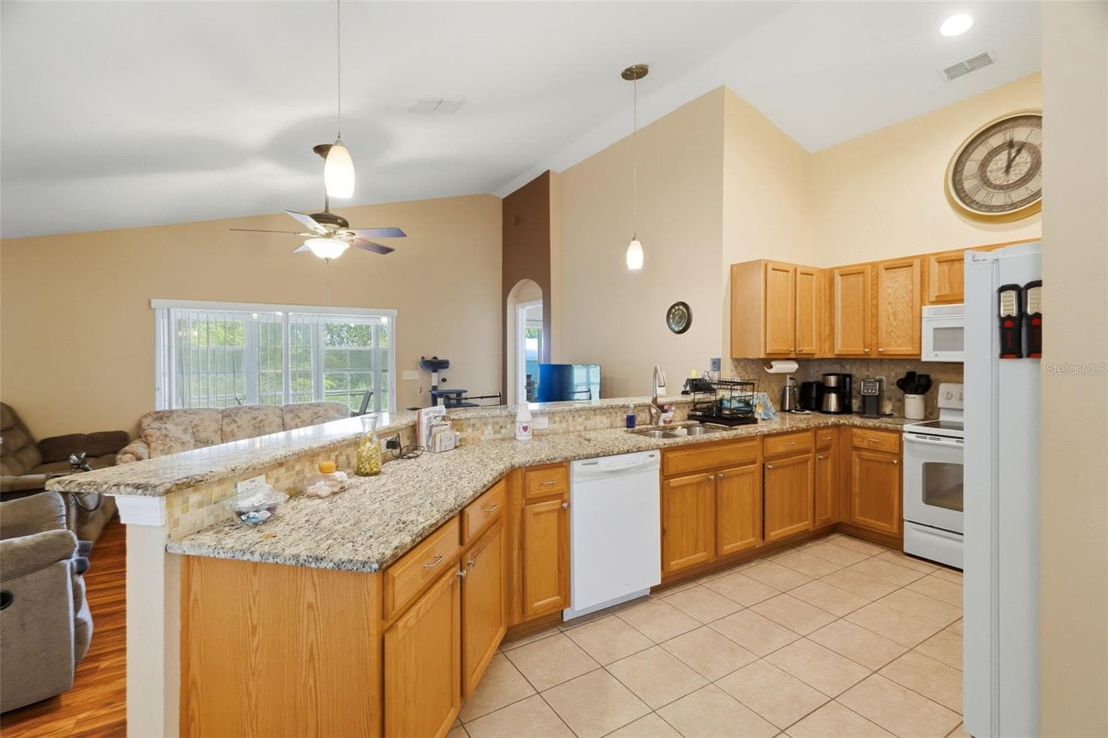 Single Family Residence at 10439 S DREW BRYANT CIR, FLORAL CITY, photo 15 of 21