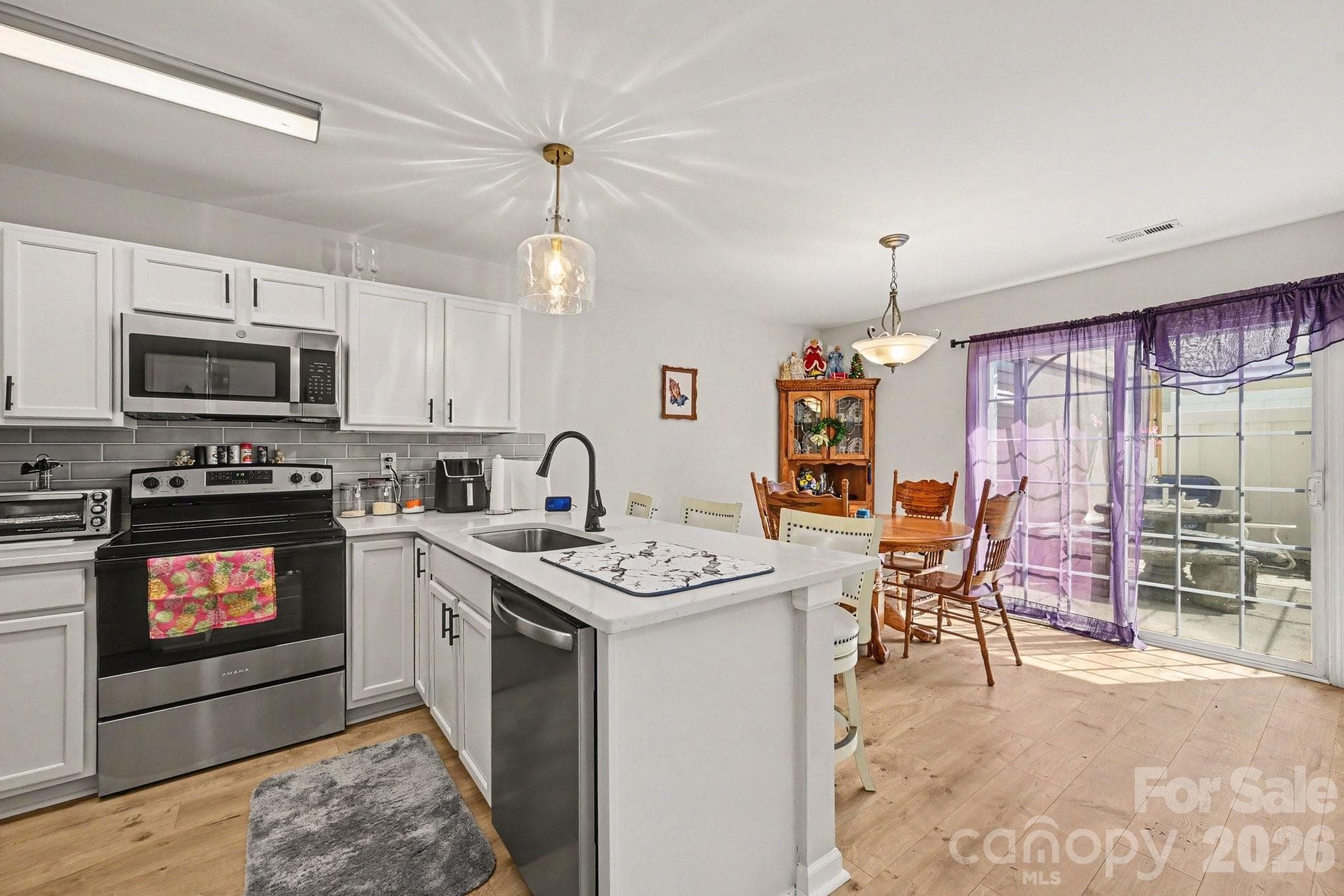 Townhouse at 219 Edinburgh Court, Mount Holly, photo 5 of 16