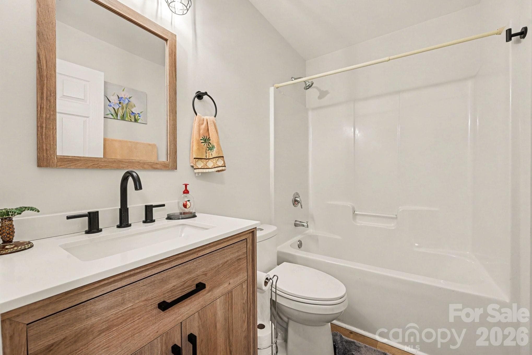 Townhouse at 219 Edinburgh Court, Mount Holly, photo 9 of 16