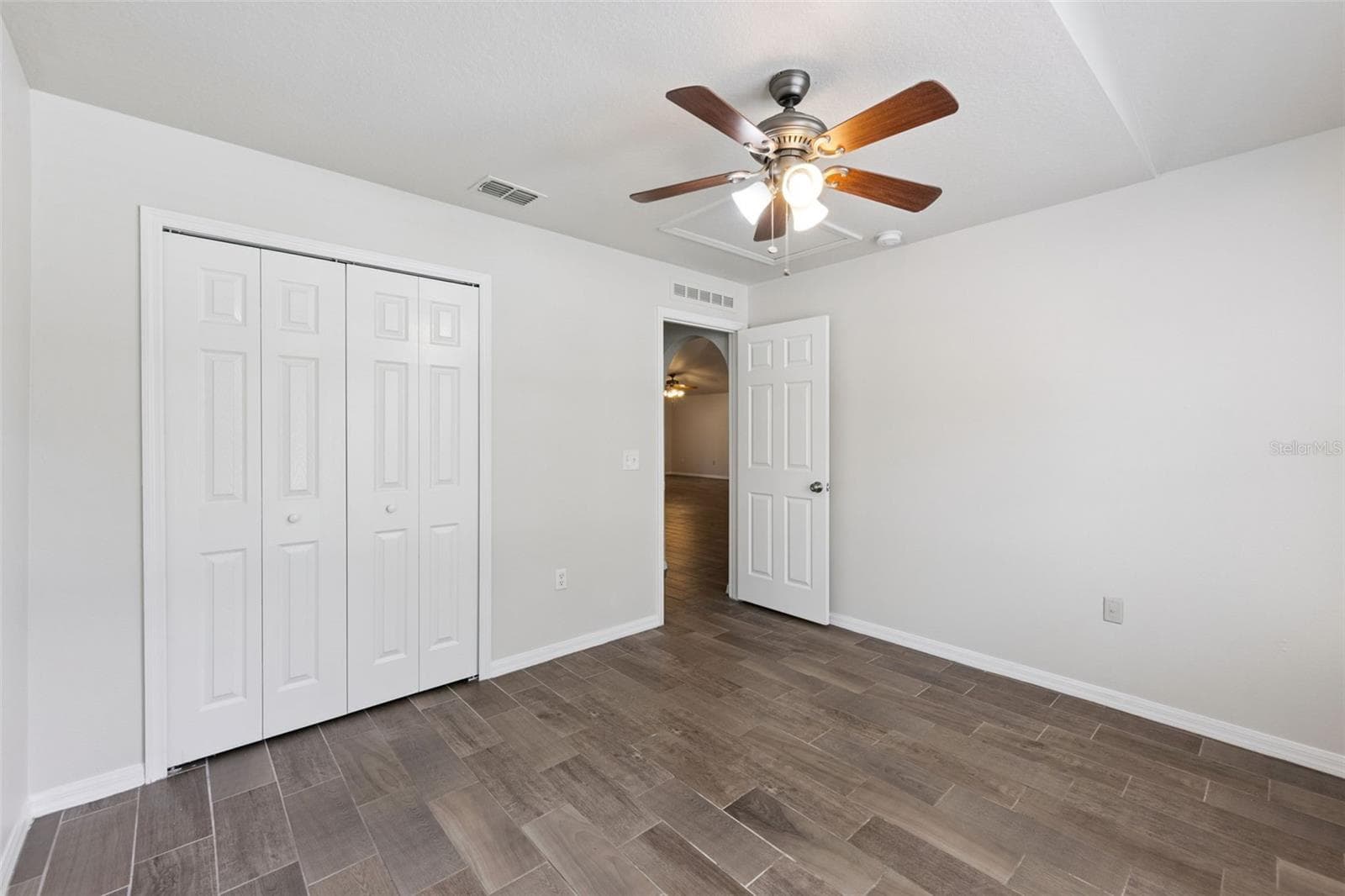 Single Family Residence at 1906 CORNER GLEN DR, ORLANDO, photo 17 of 28
