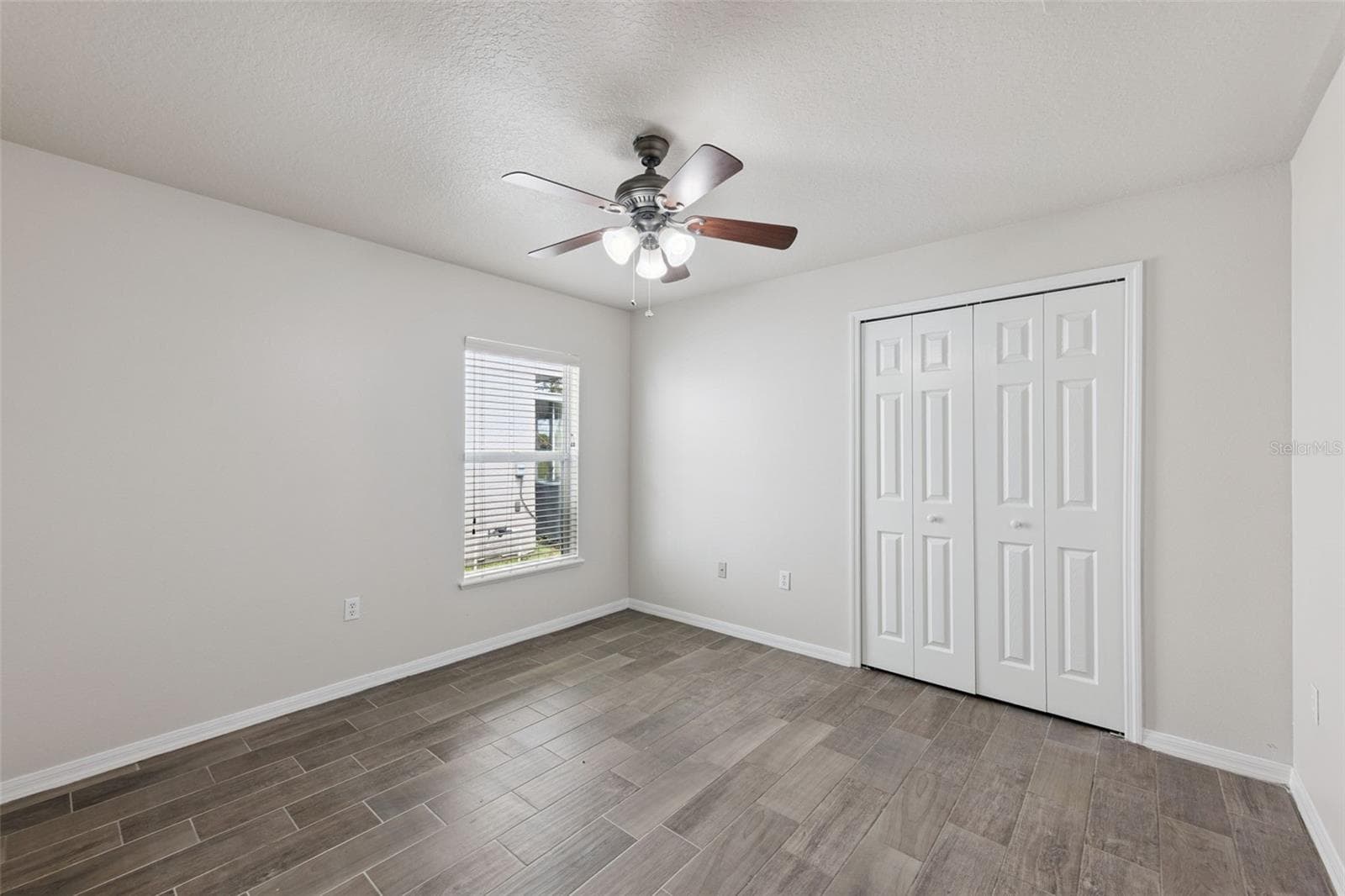 Single Family Residence at 1906 CORNER GLEN DR, ORLANDO, photo 18 of 28