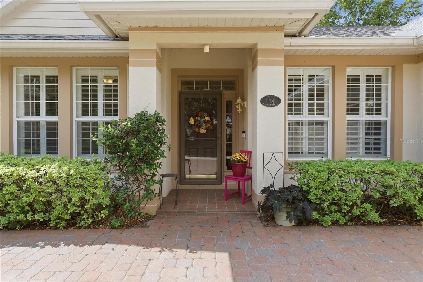 Single Family Residence at 114 OVERTON GARDENS LN, DELAND, photo 3 of 52