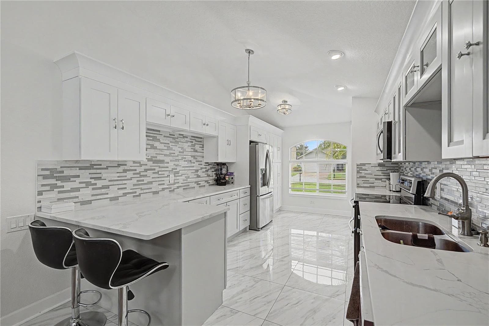 Single Family Residence at 212 ARBOR WOODS CIR, OLDSMAR, photo 4 of 52