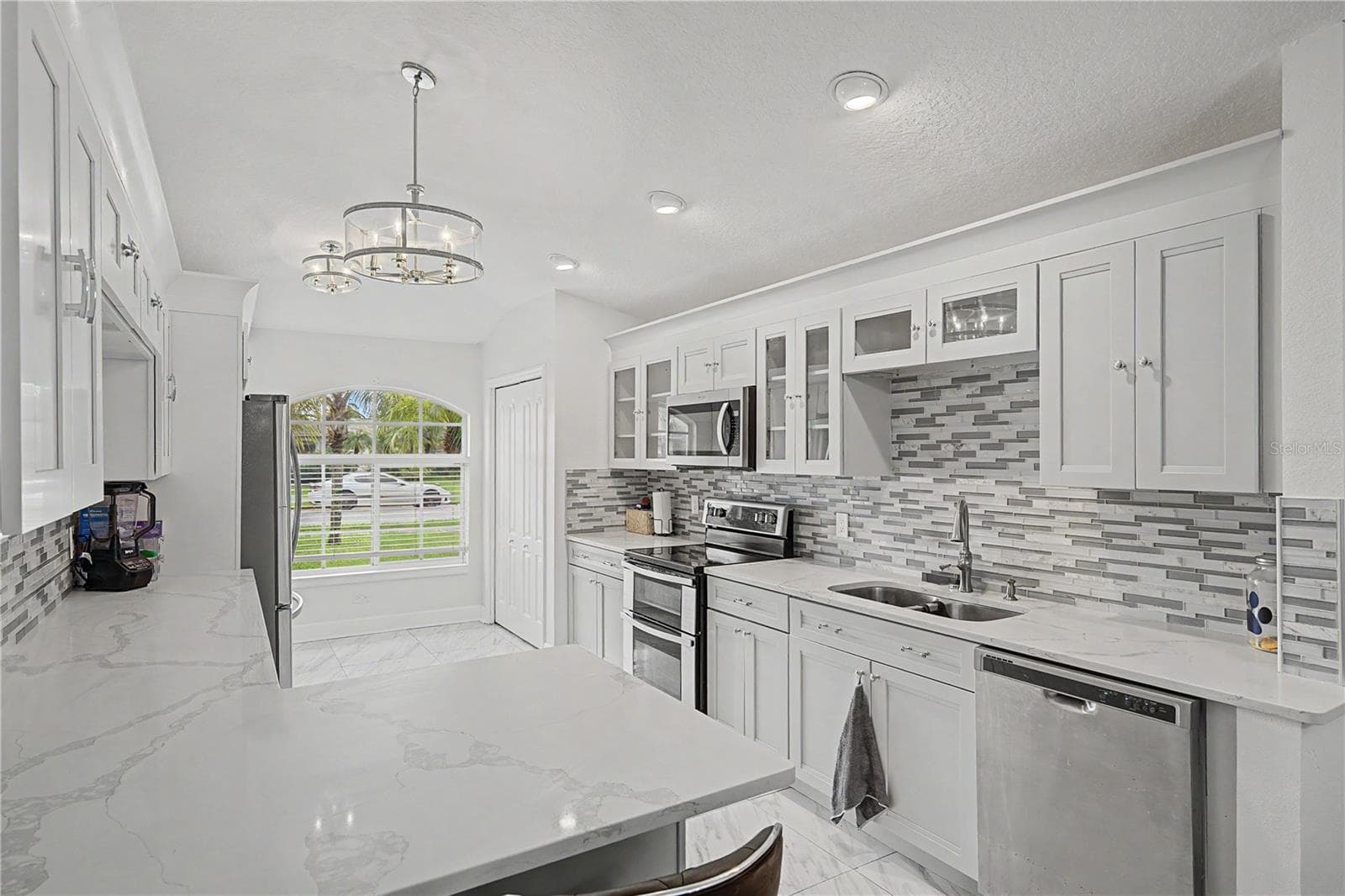 Single Family Residence at 212 ARBOR WOODS CIR, OLDSMAR, photo 5 of 52