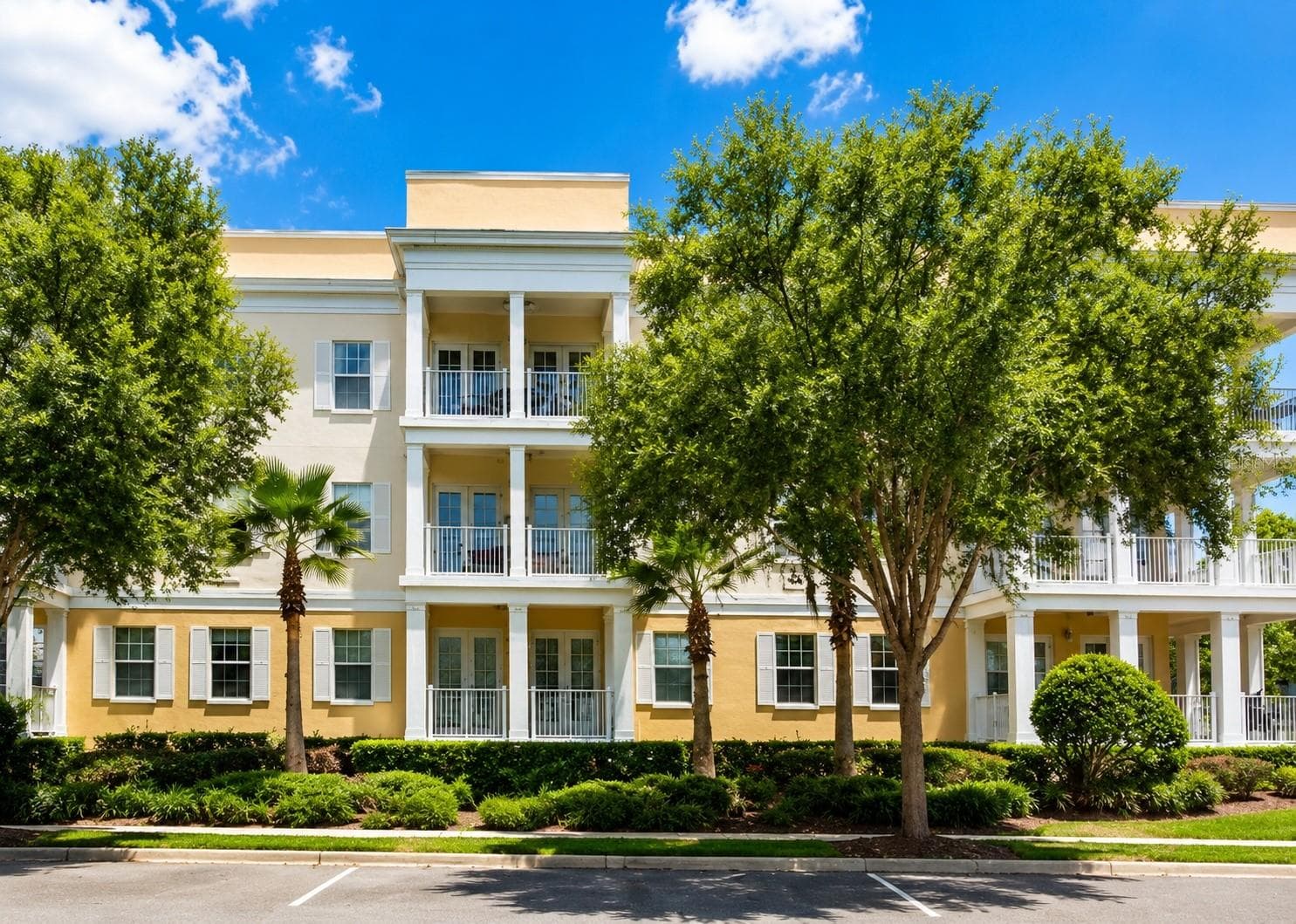 7505 MOURNING DOVE CIR #302