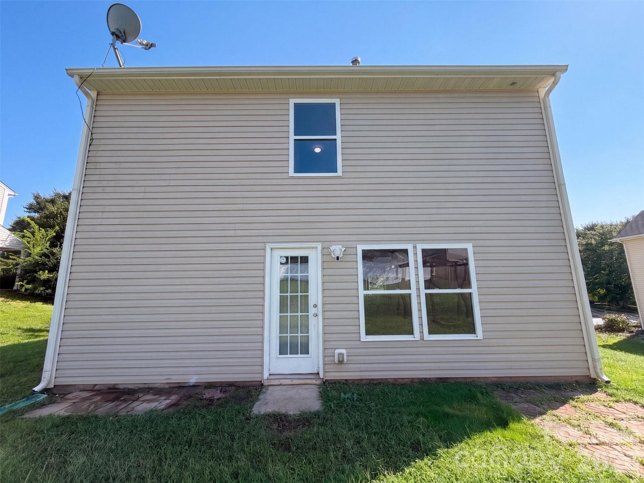 Single Family Residence at 164 Altondale Drive, Statesville, photo 5 of 17