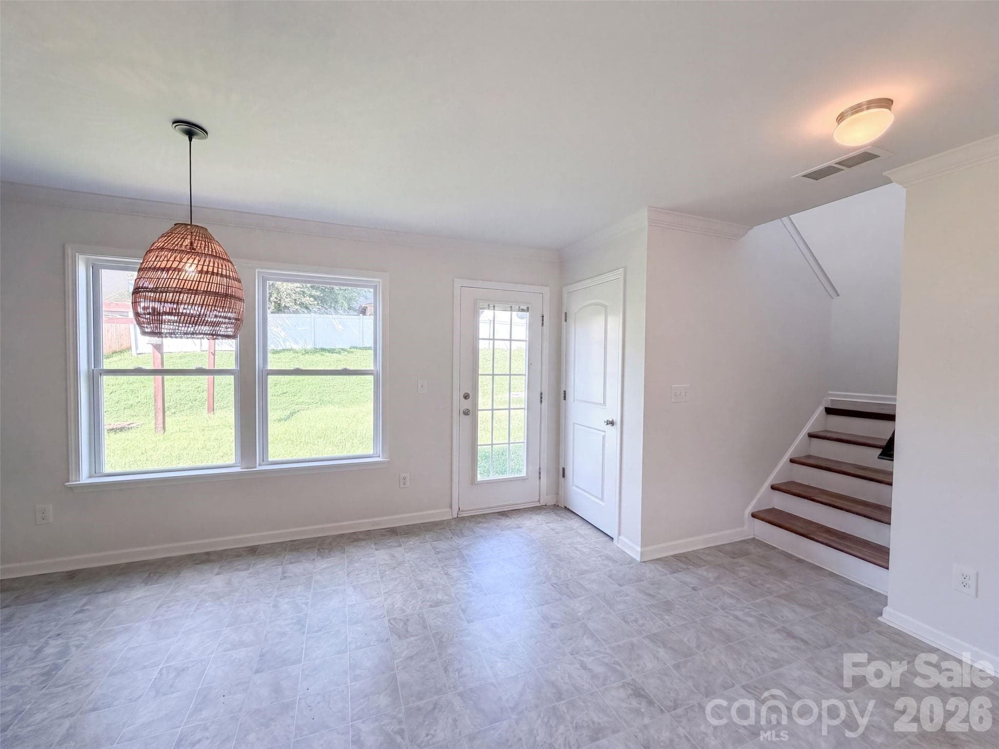 Single Family Residence at 164 Altondale Drive, Statesville, photo 7 of 17