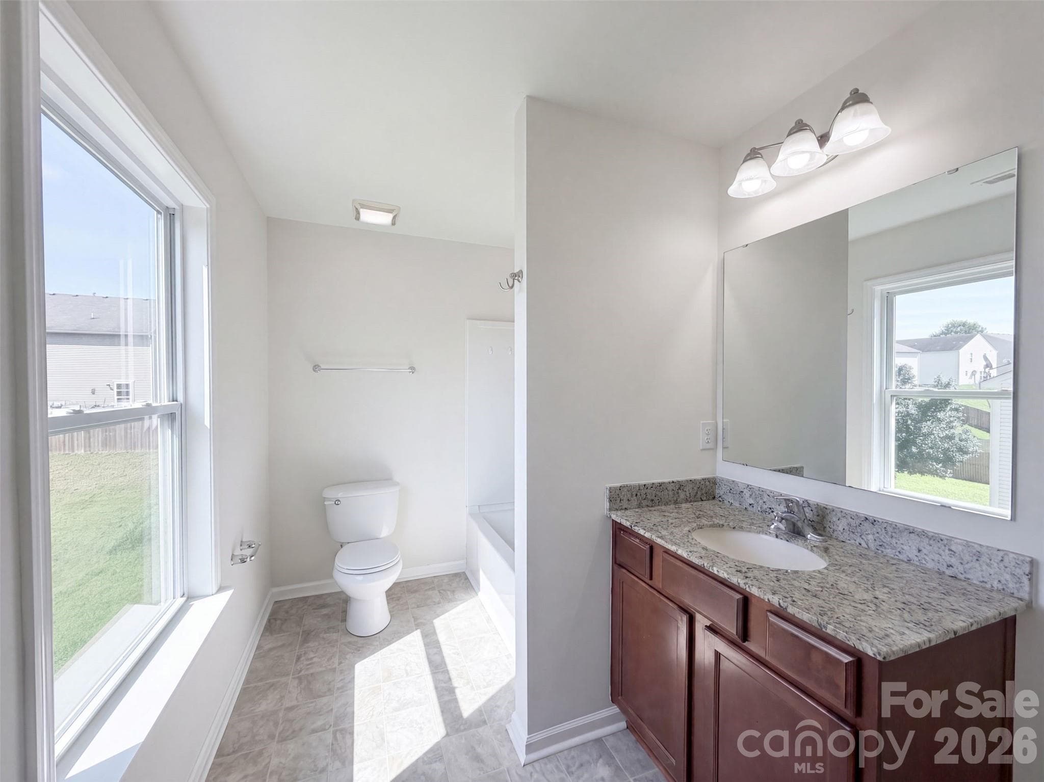 Single Family Residence at 164 Altondale Drive, Statesville, photo 10 of 17
